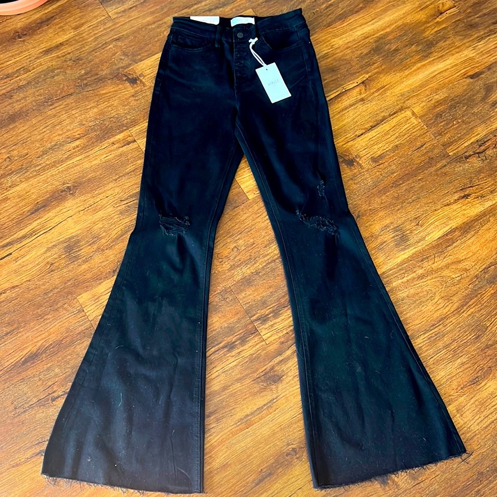 Vervet Flares Size 27, brand new with tags. Color: black, distressed.